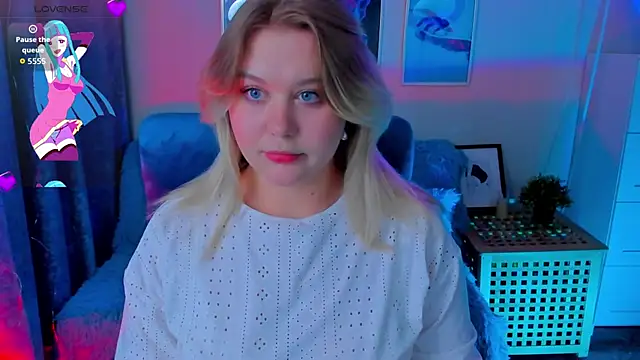 LouiseMous online show from December 2025 10:19:01 PM