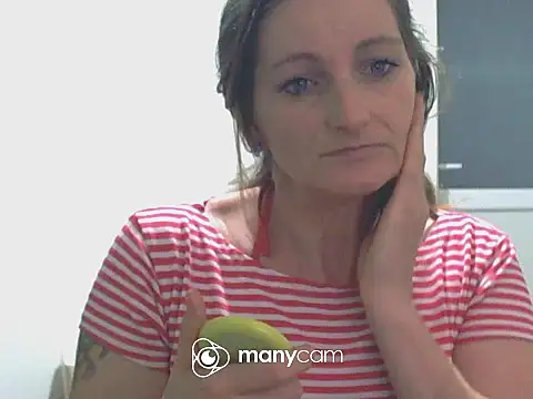 CrazyMaya39 online show from November 2025 11:59:01 PM