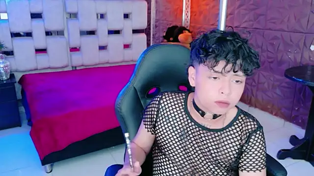 lunabustygirl online show from February 2026 09:29:02 PM