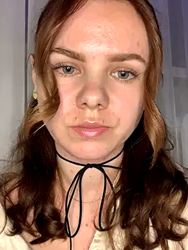 Alishiass399 online show from November 2025 07:32:02 PM