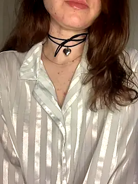 Alishiass399 online show from November 2025 12:32:01 AM