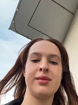 hani obsessed online show from November 2025 01:10:01 PM