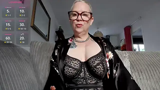 missyb x online show from December 2025 10:12:01 AM