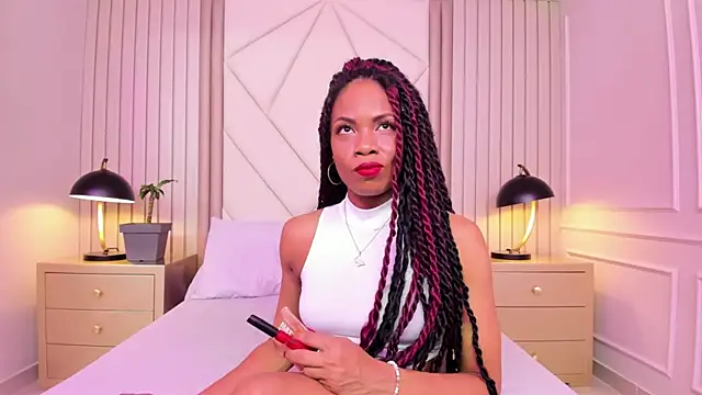 LailaDavidson online show from January 2026 12:20:02 PM