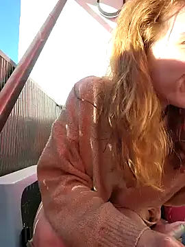 Snapshot of Mimakario chatting on November 2025 09:58:01 AM Mimakario online show from November 2025 09:58:01 AM