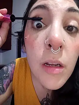 Melinerd online show from March 2026 06:14:01 PM