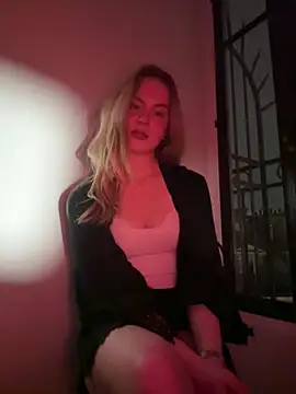 Josefinswe online show from November 2025 08:33:02 PM