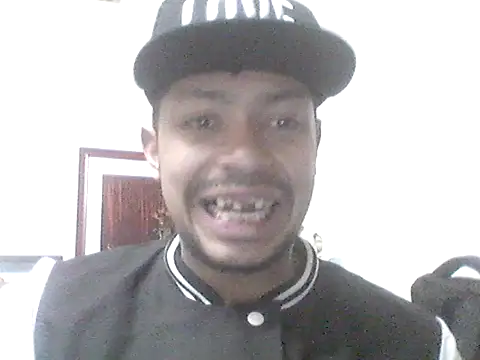 Snapshot of louishotlatinboy chatting on November 2025 05:24:01 AM louishotlatinboy online show from November 2025 05:24:01 AM