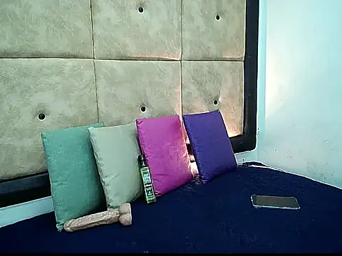 Snapshot of Lucidolls chatting on November 2025 07:24:02 PM Lucidolls online show from November 2025 07:24:02 PM