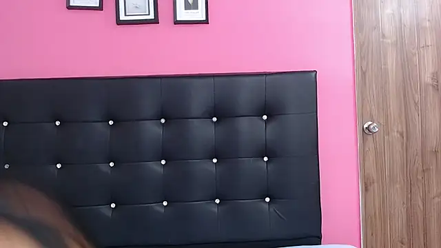 Snapshot of sweett_canela chatting on November 2025 01:24:02 PM sweett canela online show from November 2025 01:24:02 PM