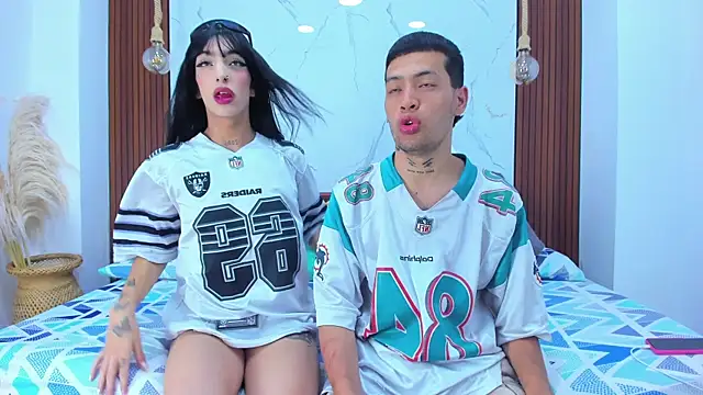 Loversinfire2 online show from November 2025 08:57:01 PM