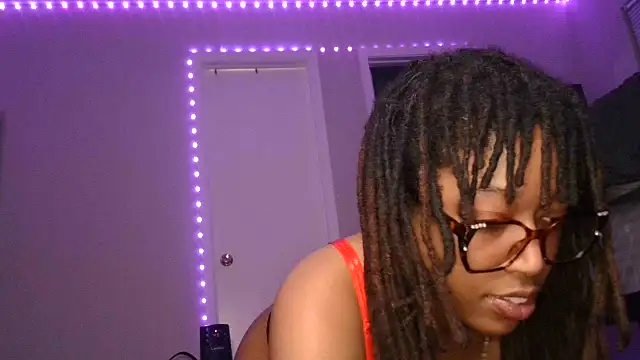 stellakobra online show from February 2026 03:32:02 AM