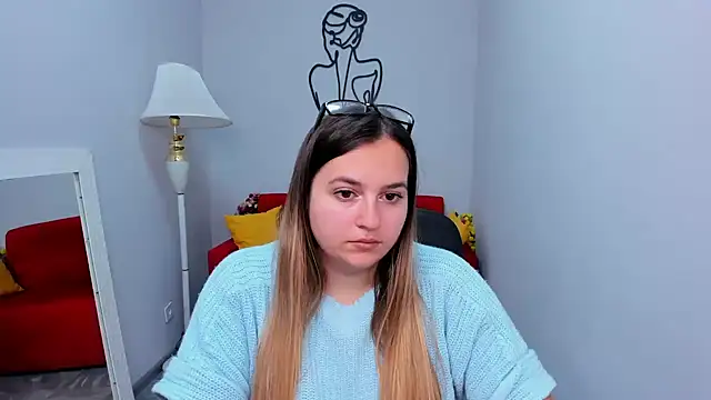 Maria Bond online show from November 2025 08:48:02 AM