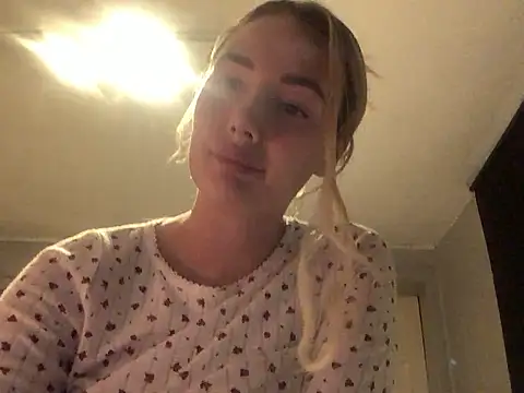 xoxohan11 online show from February 2026 08:57:02 PM