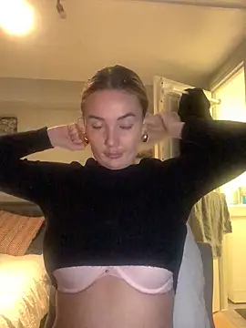 xoxohan11 online show from February 2026 07:52:01 PM