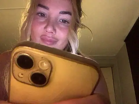 xoxohan11 online show from February 2026 09:00:02 PM