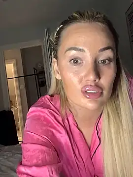 xoxohan11 online show from March 2026 10:38:02 PM