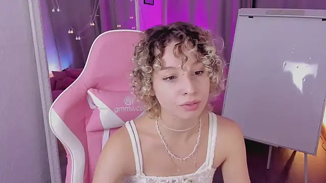 Snapshot of Mary_Wohlberg chatting on November 2025 06:24:02 AM Mary Wohlberg online show from November 2025 06:24:02 AM