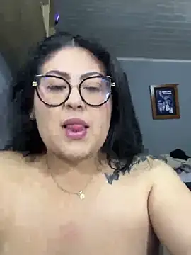 Snapshot of Camil11 chatting on November 2025 12:16:02 AM Camil11 online show from November 2025 12:16:02 AM