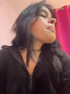 Sophie wyld online show from November 2025 11:37:02 PM