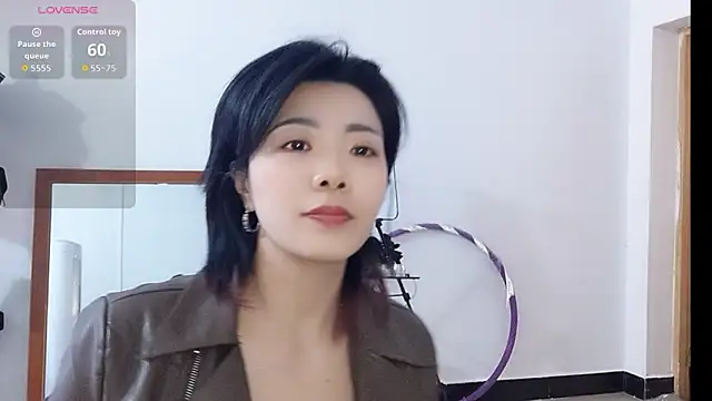 Snapshot of adele8731 chatting on November 2025 06:08:02 AM adele8731 online show from November 2025 06:08:02 AM