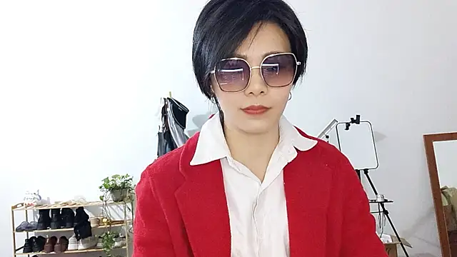 Snapshot of adele8731 chatting on November 2025 02:38:01 PM adele8731 online show from November 2025 02:38:01 PM