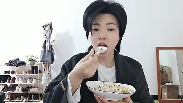 Snapshot of adele8731 chatting on December 2025 02:28:02 AM adele8731 online show from December 2025 02:28:02 AM