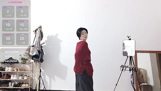 Snapshot of adele8731 chatting on December 2025 02:57:02 PM adele8731 online show from December 2025 02:57:02 PM