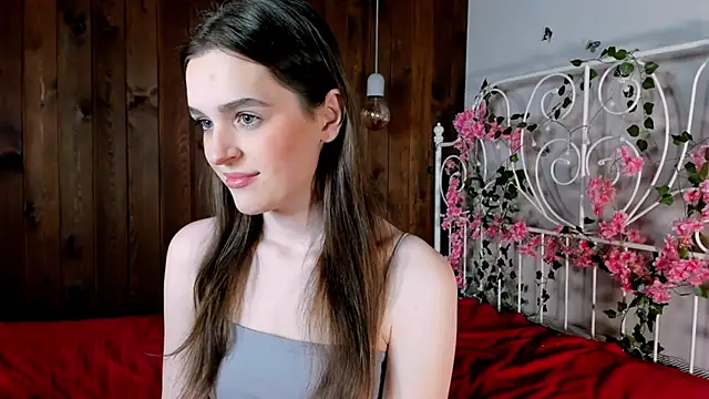 CathrineBinnie online show from November 2025 07:45:02 PM