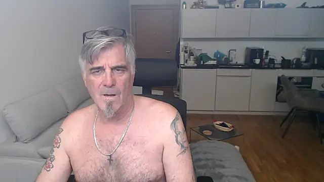 Buidapest online show from April 2026 01:41:01 PM