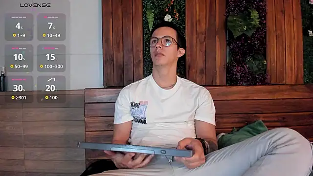 Brandon starkk online show from February 2026 11:37:01 AM