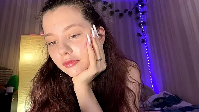 Snapshot of CutieSlim chatting on February 2026 12:04:01 PM CutieSlim online show from February 2026 12:04:01 PM