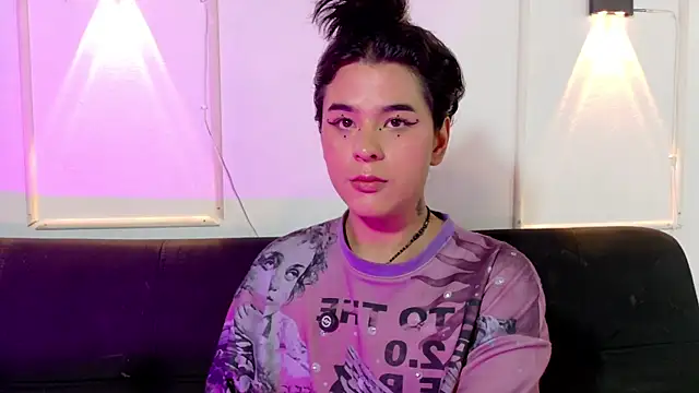 Angel-umbra online show from April 2026 04:35:01 PM