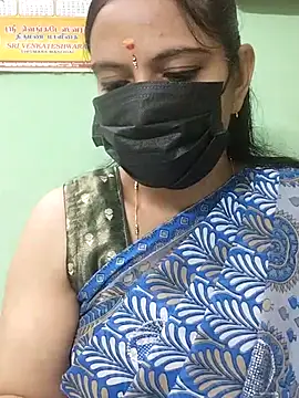 Queen-Neha online show from November 2025 06:53:02 PM