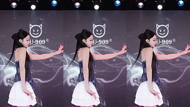 LU-909 online show from December 2025 12:52:02 AM