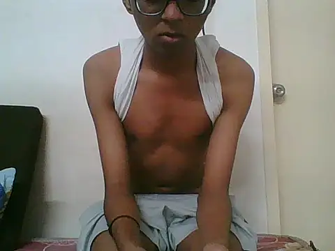 akshr1099 online show from November 2025 05:15:02 PM