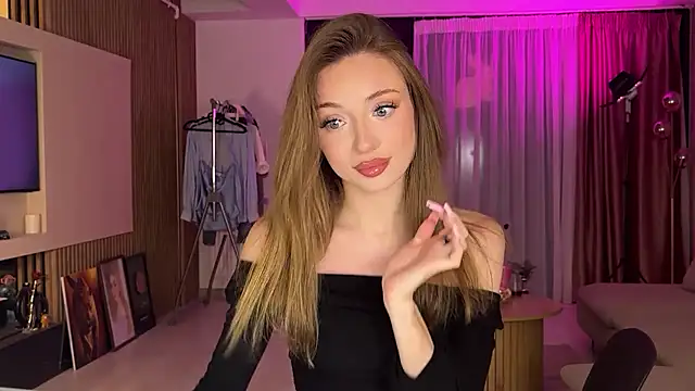 Jolienne online show from July 2026 09:21:02 PM