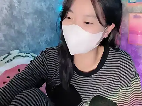 Hellen2999 online show from November 2025 03:58:01 PM