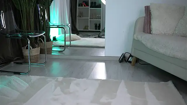 LuvCaprice online show from December 2025 09:37:01 AM