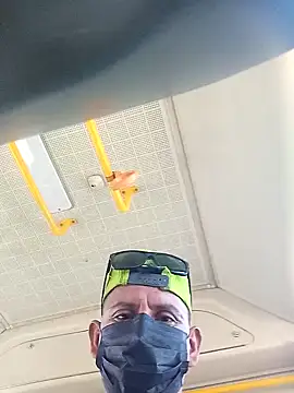 juunioreest online show from January 2026 06:53:02 PM