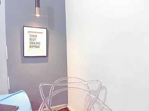 Xelena Kiss online show from November 2025 01:10:02 PM