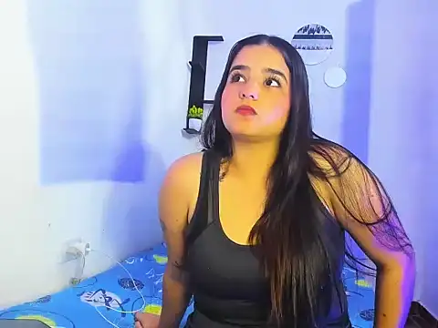 Babyhoney18 online show from December 2025 04:58:01 PM