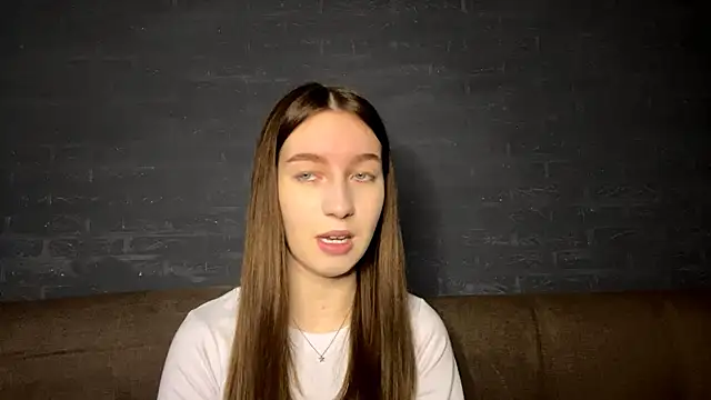 CindaWinn online show from November 2025 08:02:02 AM