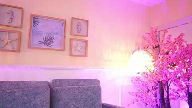 MeganLowell online show from February 2026 07:15:01 PM