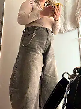 Snapshot of Burlesk_Kate chatting on November 2025 11:47:01 AM Burlesk Kate online show from November 2025 11:47:01 AM