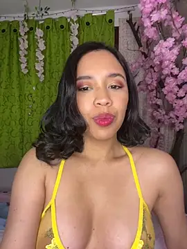 Esmerald 1111 online show from April 2026 10:04:02 AM