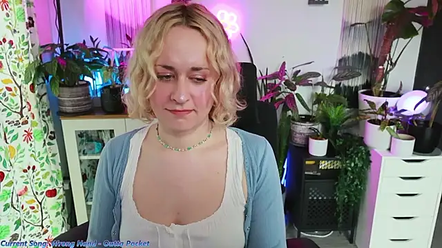 xzoeyryanx online show from February 2026 06:41:01 PM