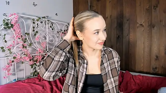 KristleKirst online show from November 2025 08:13:01 AM