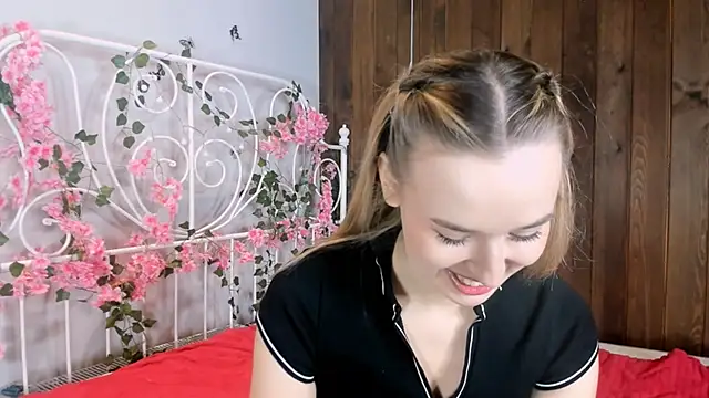 KristleKirst online show from November 2025 08:17:01 AM