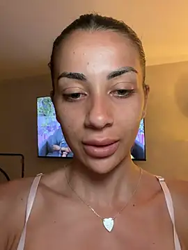 Snapshot of Badcrystal chatting on July 2026 10:25:01 PM Badcrystal online show from July 2026 10:25:01 PM